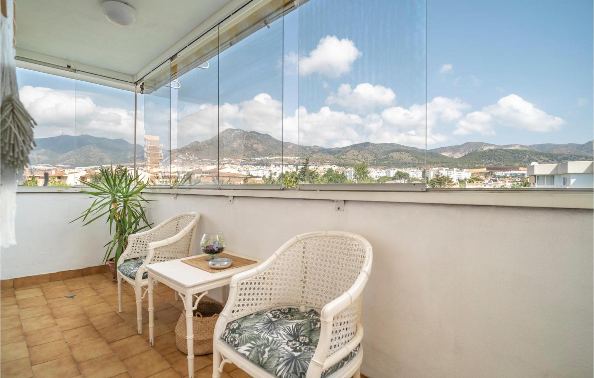 Cozy In With Kitchenette Apartment Benalmadena